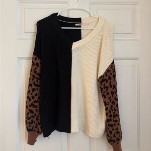 Mi Amore Black and Cream Leopard Sleeve Sweater